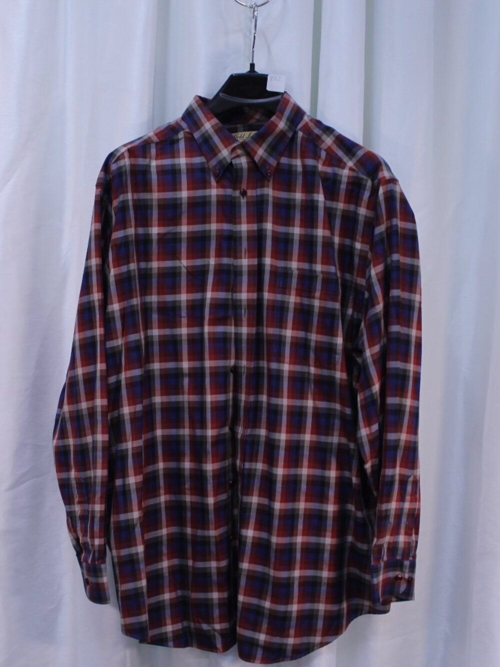Classic Men's Plaid Button-Down Shirt - Red and Blue